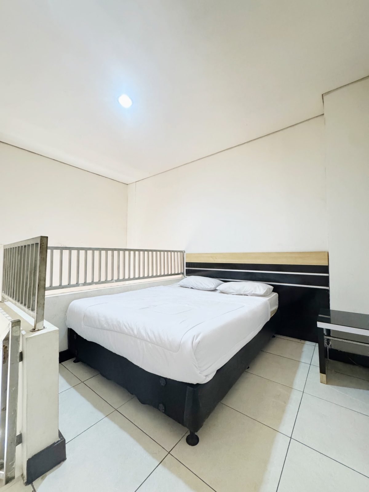 Deluxe Room 2